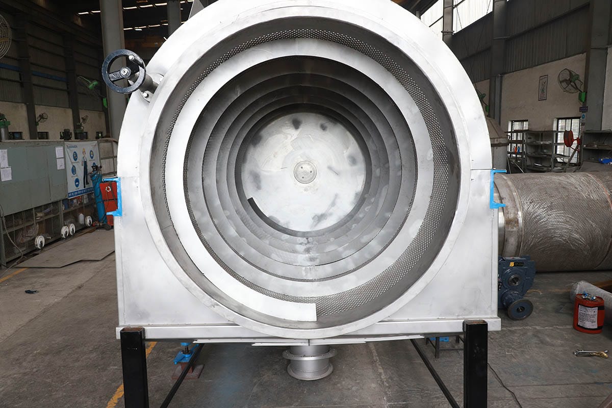 Peneira Trommel Inclinada - Vista Lateral